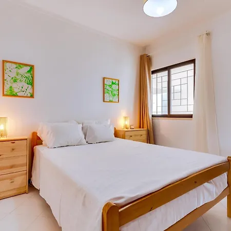Apartment Topazio In Vilamoura With Pool * Vilamoura