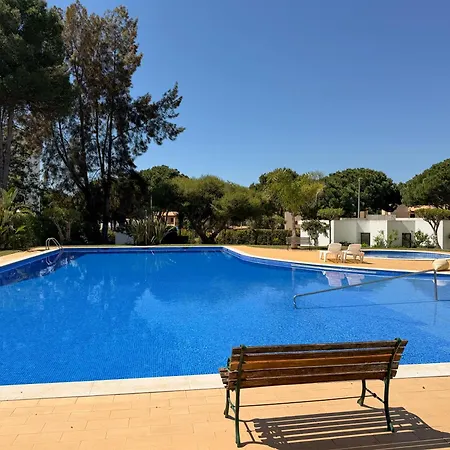 Apartment Apartment Topazio In Vilamoura With Pool