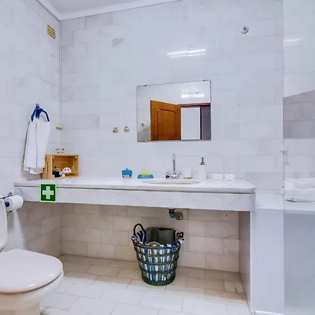 Apartment Topazio In Vilamoura With Pool Lejlighed
